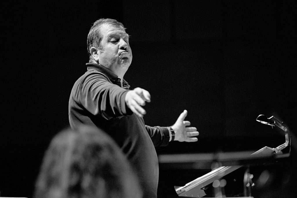 Ivor Bolton in der Essener Philharmonie
