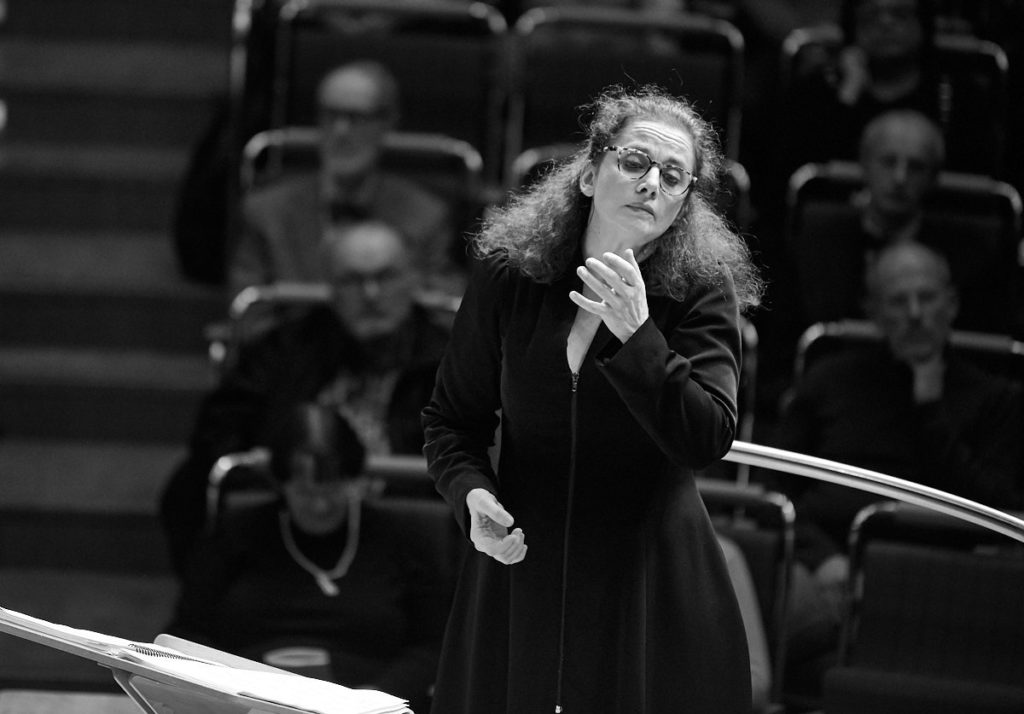 Emmanuelle Haïm in der Philharmonie Köln
